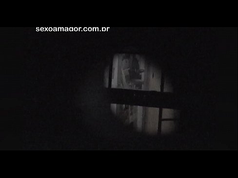 ❤️ Blondie és gravada en secret per un voyeur del barri amagat darrere de maons buits ️❌ Fota a nosaltres ❌