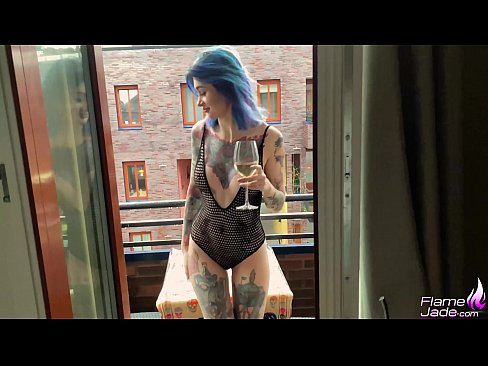 ❤️ Una noia tremenda xuclant amb un glop i follant apassionadament sota el cel obert ️❌ Fota a nosaltres ❌